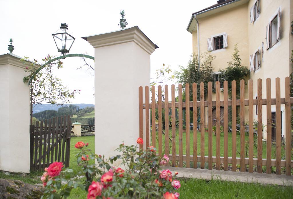 Hotel Landsitz Pichlschloss Neumarkt in Steiermark Exterior photo