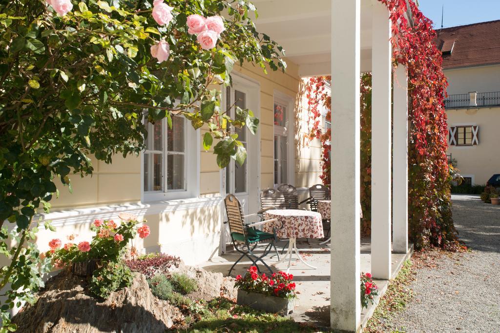 Hotel Landsitz Pichlschloss Neumarkt in Steiermark Exterior photo